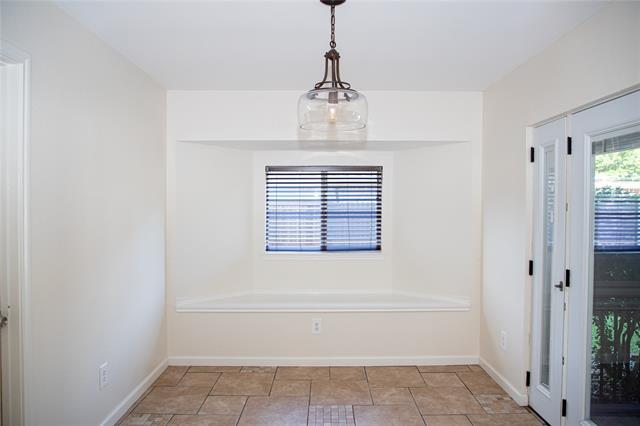 Building Photo - 2201 Driskell Ln