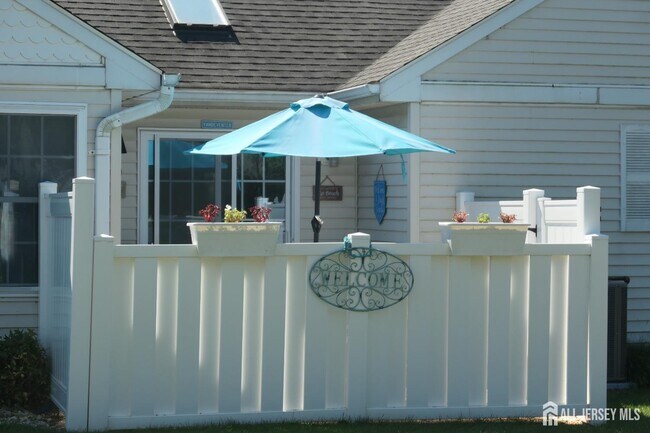 Building Photo - 110 Waterside Blvd