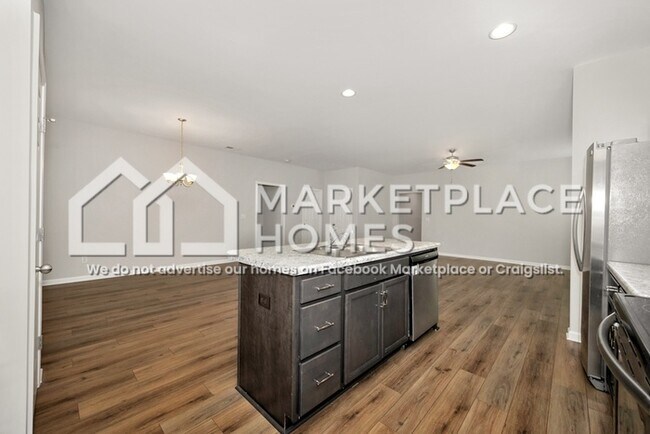 Building Photo - 26639 Kyle Ln