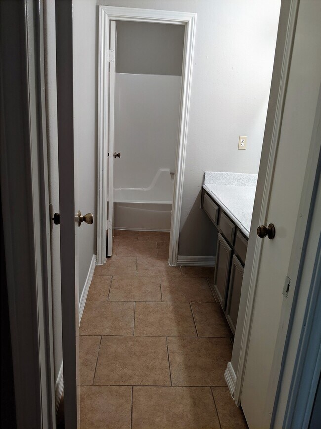 Building Photo - 18115 Poppy Trails St