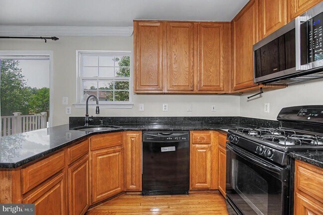 Building Photo - 14126 Rockinghorse Dr