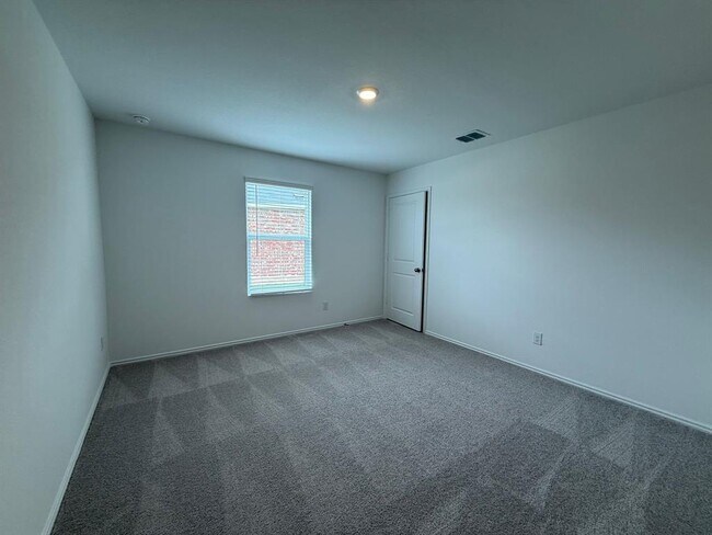 Building Photo - 114 Rodney Boat Rd
