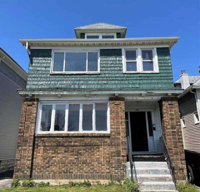 Front of Property - 716 E Delavan Ave