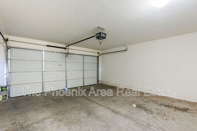 Building Photo - 3686 W Goldmine Mountain Dr