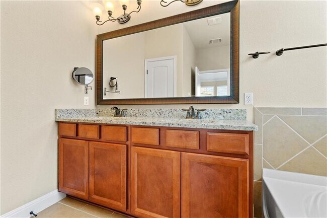 Building Photo - 215 Methodius Dr