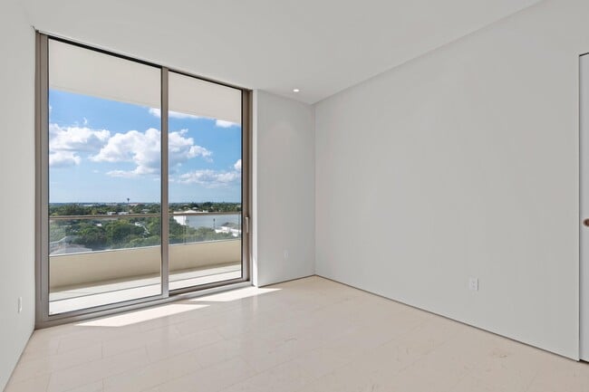 Building Photo - 200 Arkona Ct
