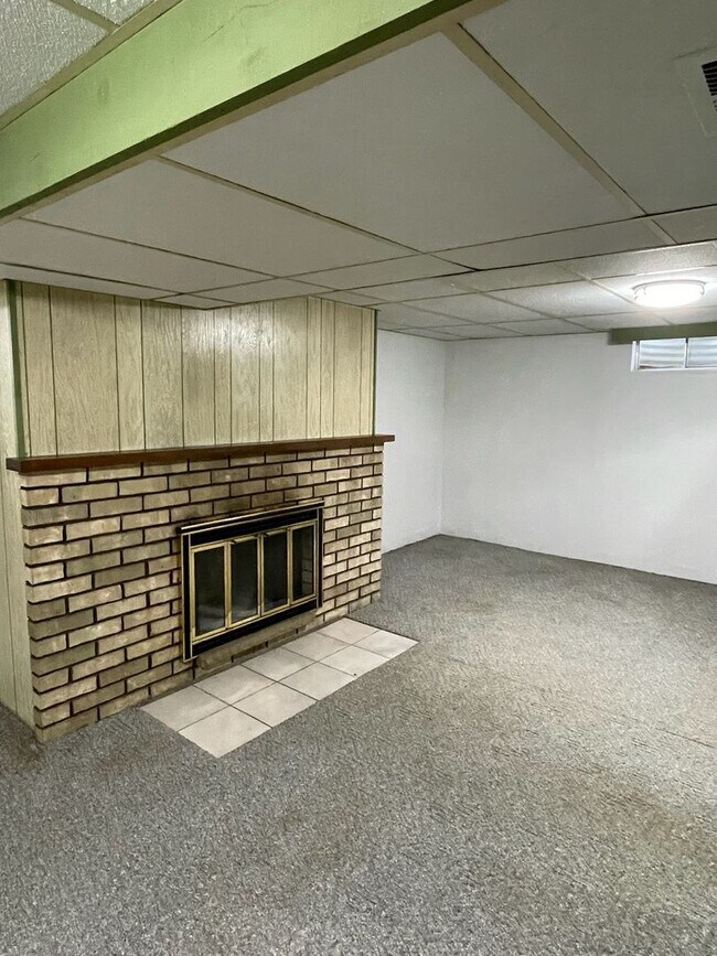 Building Photo - 19-21 Northside