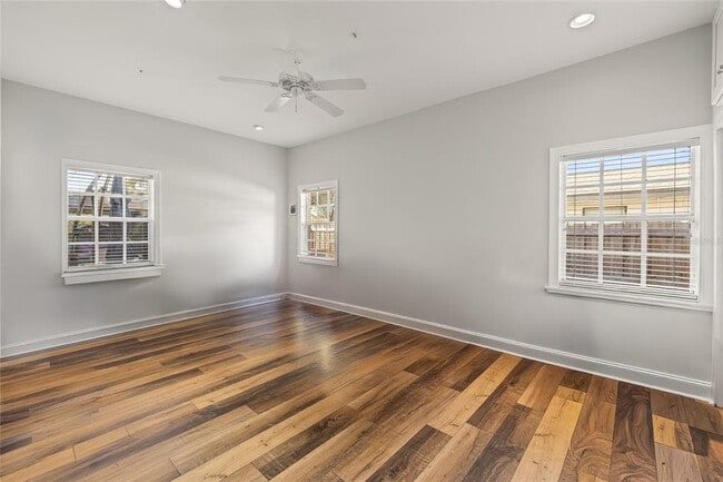 Building Photo - 4102 W Sevilla St