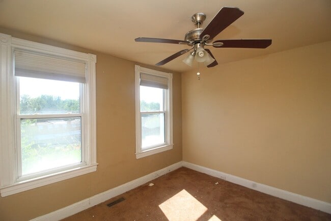 Building Photo - Updated 3bd/2ba Hampden Rowhome w/ CAC, W/...