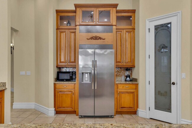 Building Photo - 7841 Palmilla Ct