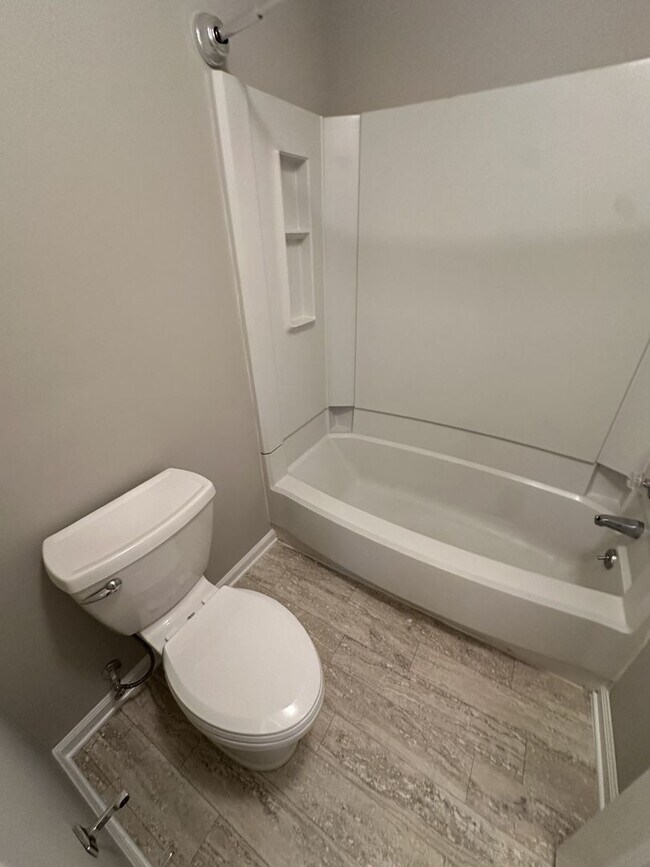 Building Photo - 5621 Hamstead Crossing