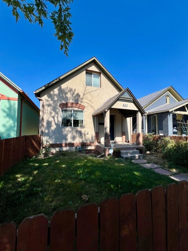Building Photo - Santa Fe Arts District Gem, 3bed x 2 bath