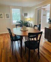 Building Photo - 224 Columbus Dr