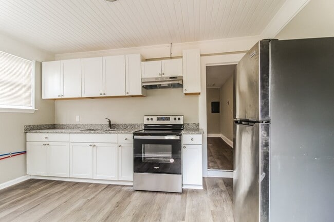 Building Photo - 702#B West Church Street, 31030; #2116170 - 2116170