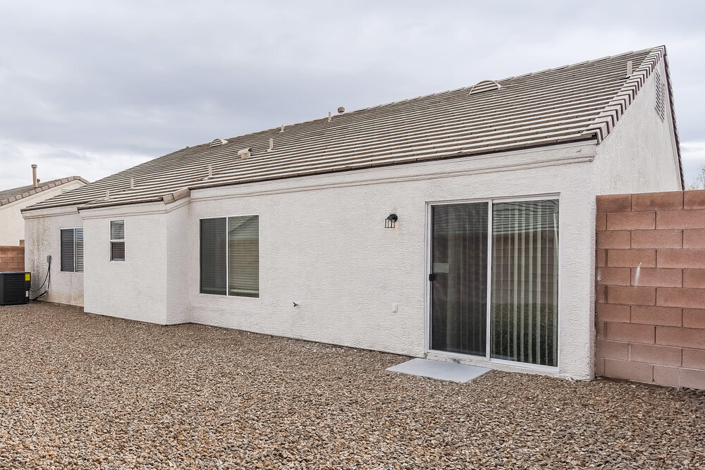 Building Photo - 1820 Loida Ct