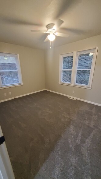 Building Photo - 330 Fager Dr