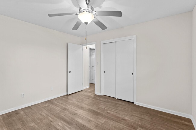 Building Photo - 2574 Richmond Hill Rd