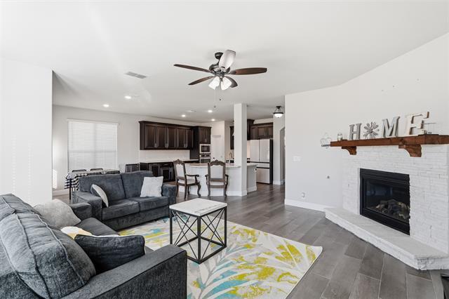 Building Photo - 1618 Thurlow Trl