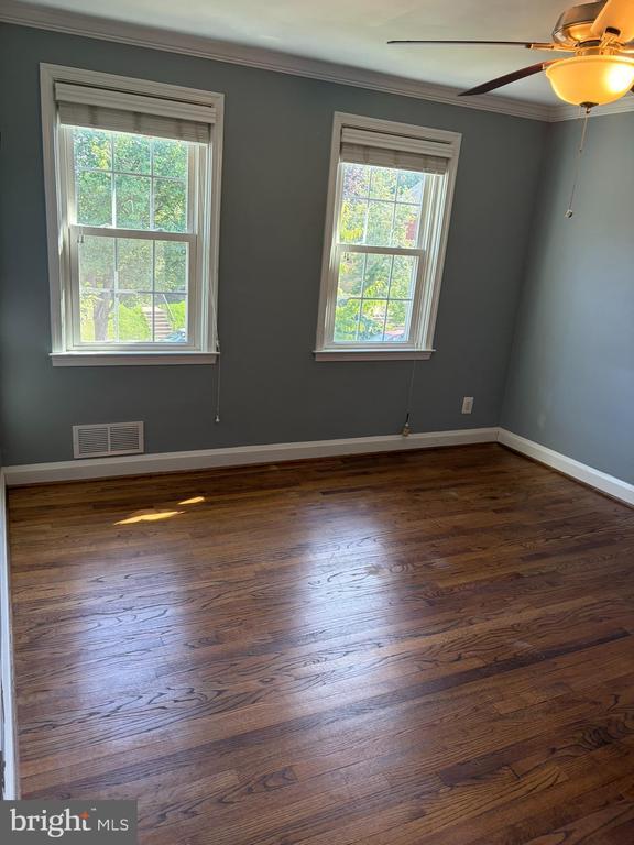 Building Photo - 1543 Cottage Ln