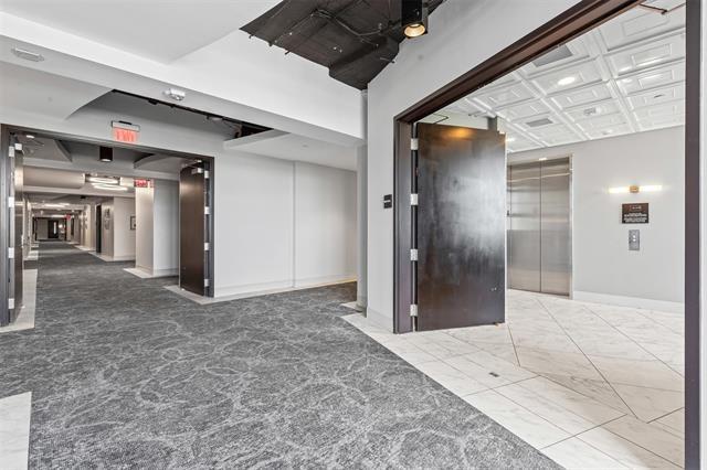 Building Photo - 2600 W 7th St