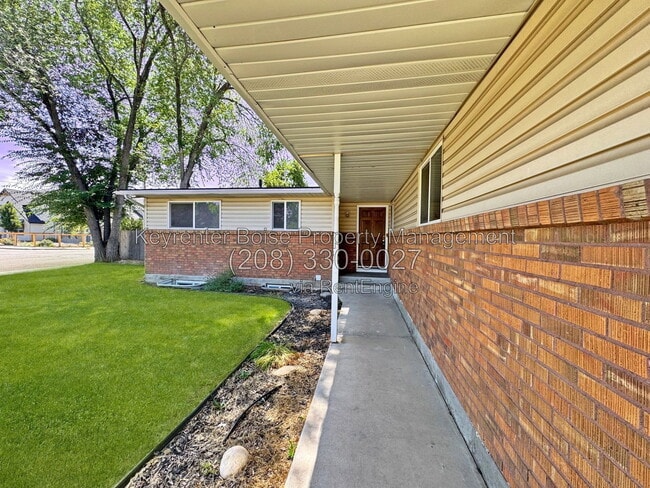 Building Photo - 5603 Centerbrook Dr