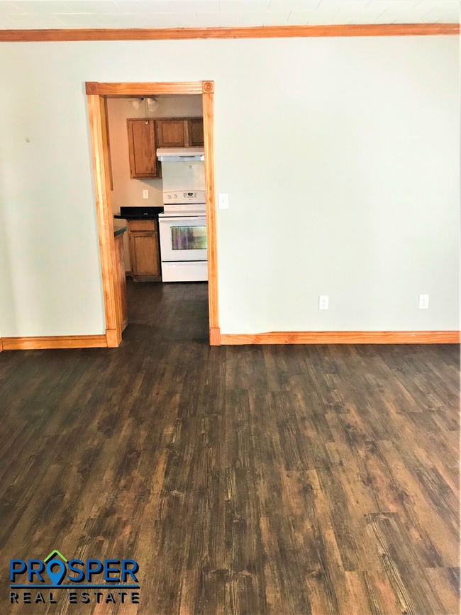 Building Photo - 407 East St