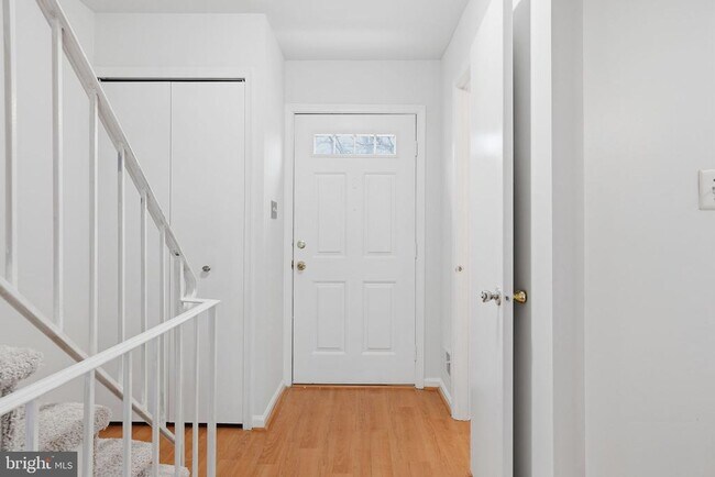 Primary Photo - 7923 Pebble Brook Ct