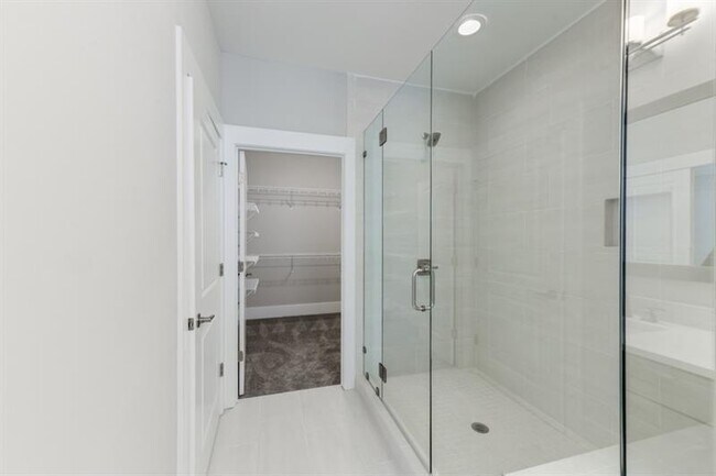 Building Photo - 4304 Walsh Dr