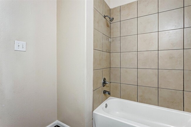 Building Photo - 8704 San Rocco St