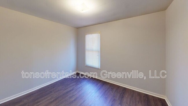 Building Photo - 201b Hipps Ave