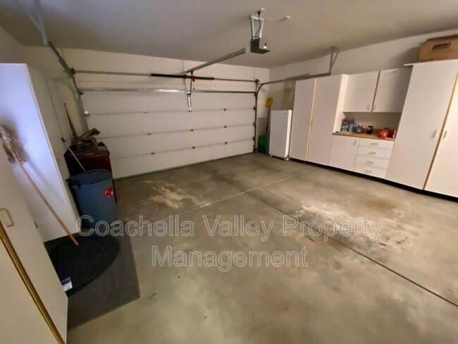 Building Photo - 78369 Yucca Blossom Dr