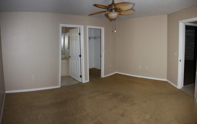 Building Photo - 13238 SW 29 CIR