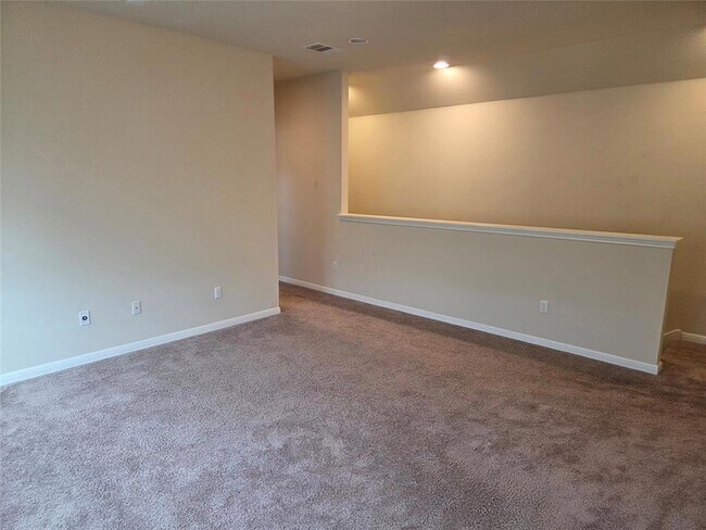 Building Photo - 2832 Coral Valley Dr