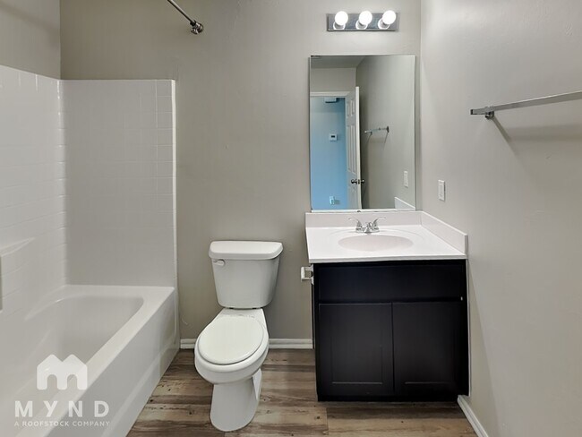 Building Photo - 10001 Sussex Pl