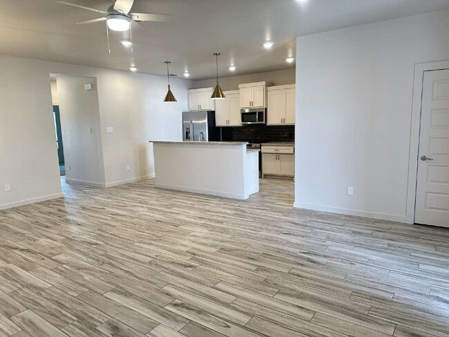 Building Photo - Brand new townhomes in Frenship East!