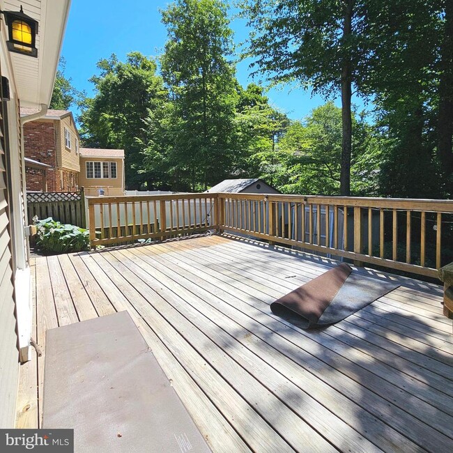 Building Photo - 8925 Falling Creek Ct