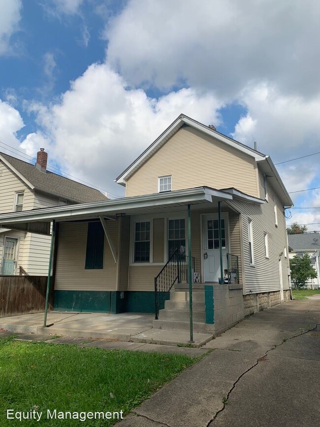 Building Photo - 3 br, 2 bath House - 207 E. Howard St.