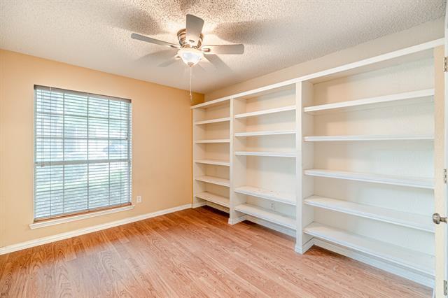 Building Photo - 7022 Escondido Dr