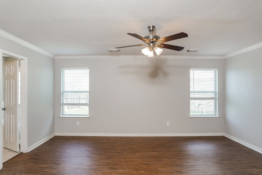 Building Photo - 18114 Shady Cypress Ln