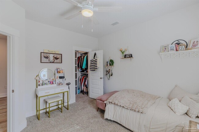 Building Photo - 4169 Equestrian Blvd