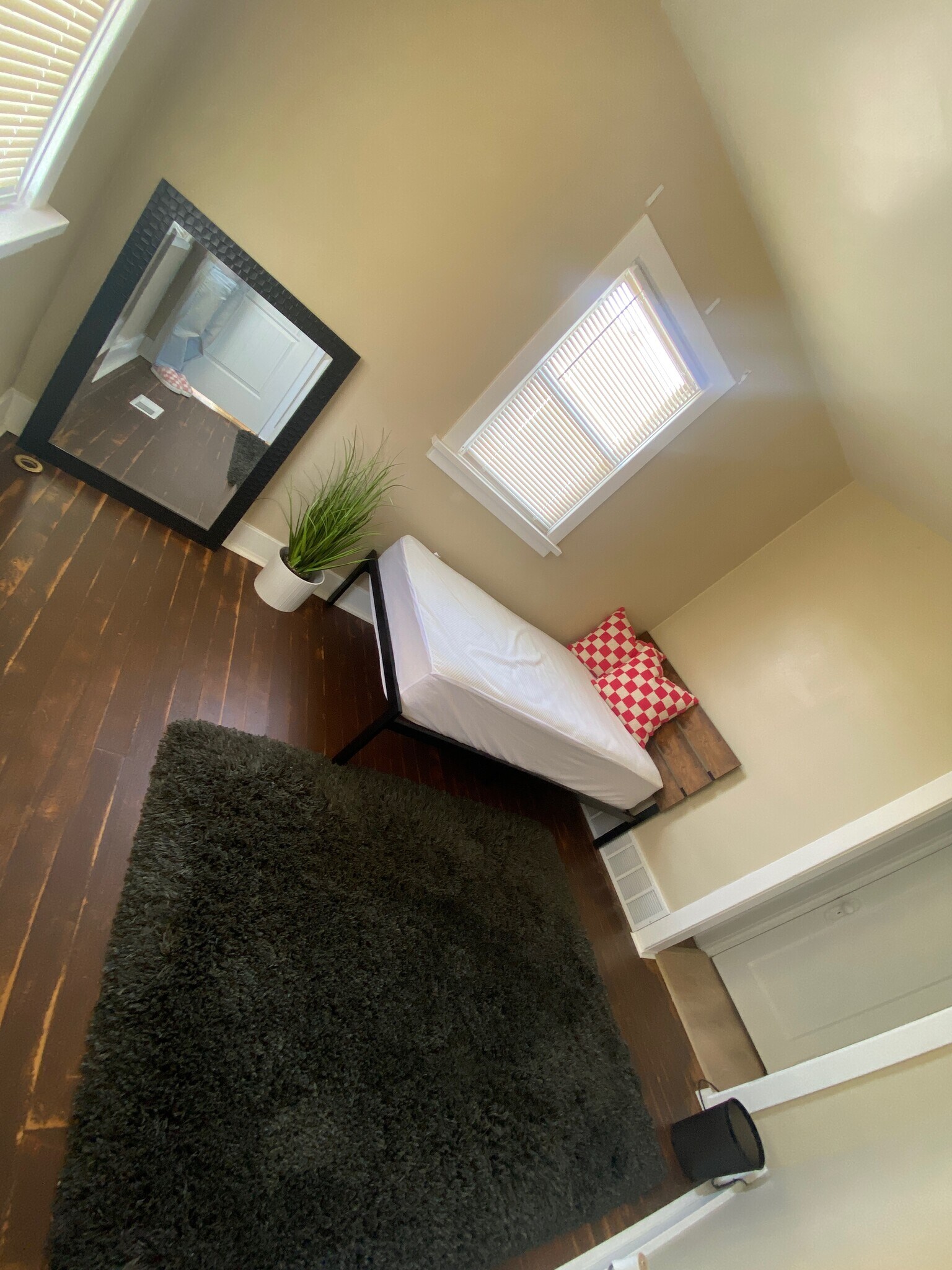 Building Photo - 440 N 800 W St