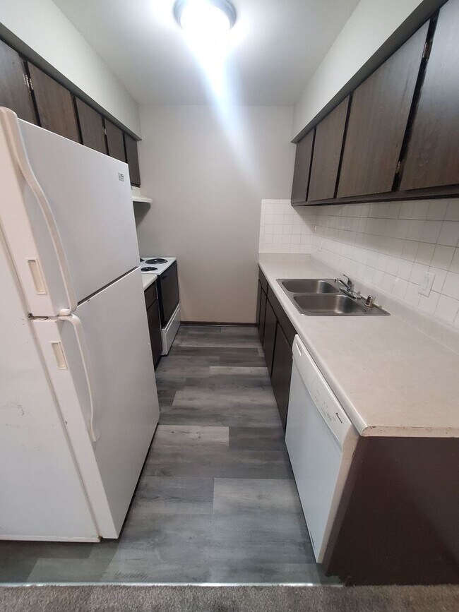 Primary Photo - 7875 W Oklahoma Ave