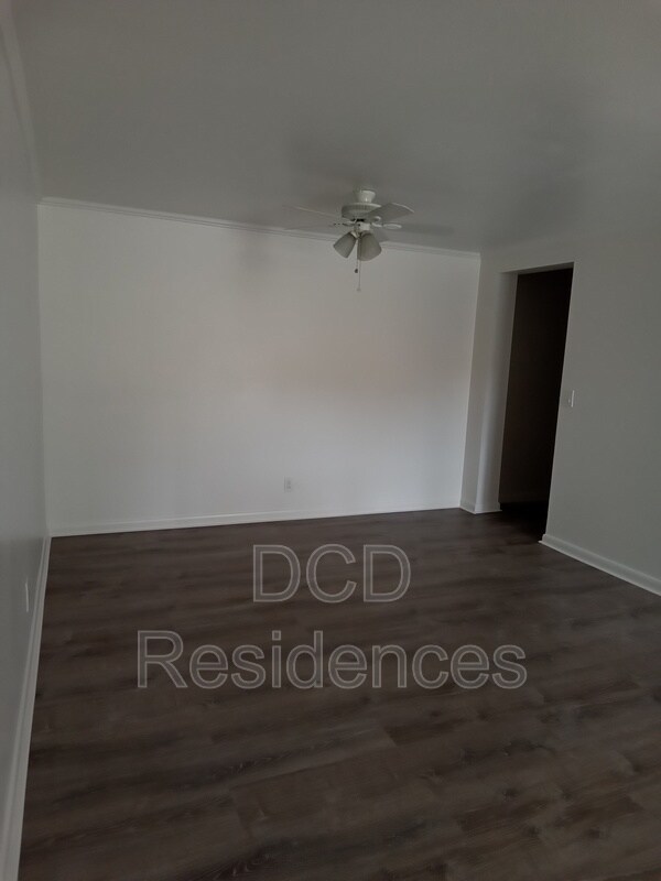 Building Photo - 11433 Mussel Dr