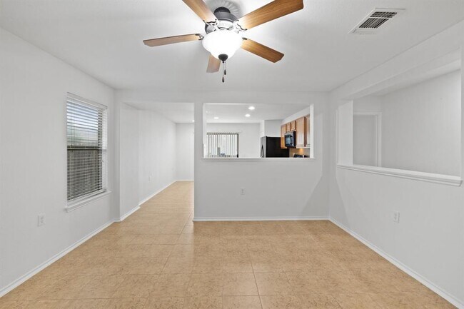 Building Photo - 8825 Stambourne St