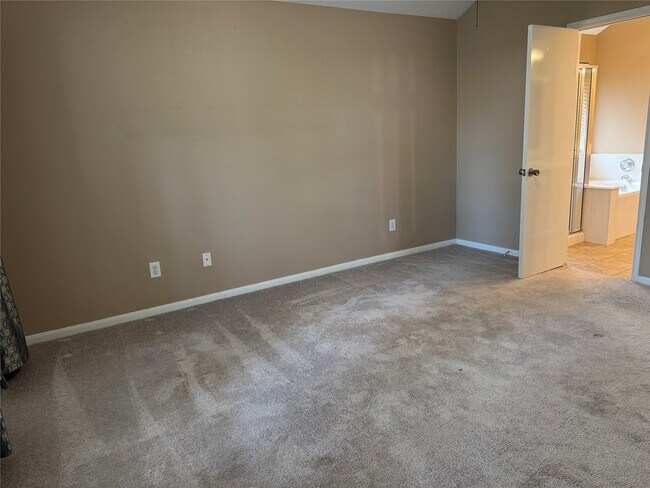 Building Photo - 2403 Longleaf Pines Ln
