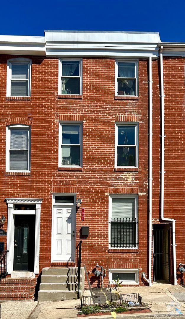 Building Photo - Apartment in Upper Fells Point!