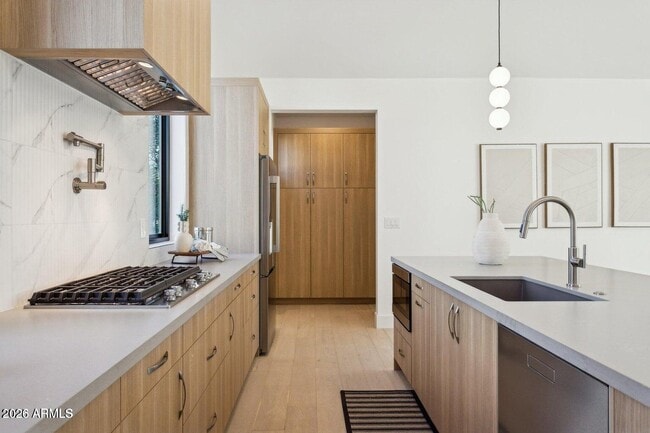 Building Photo - 6330 N 10th Dr