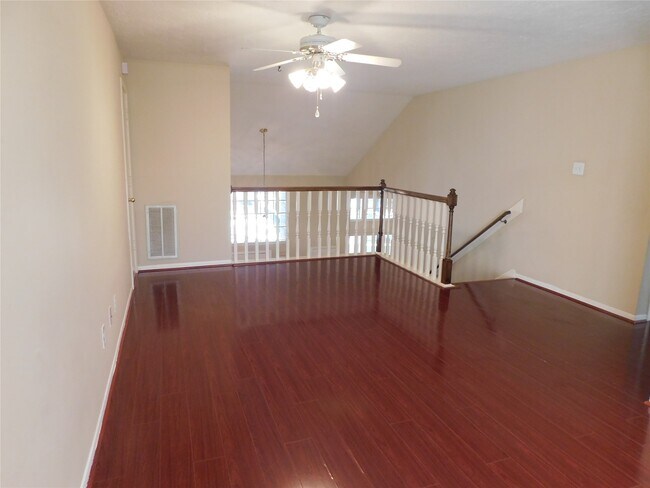 Building Photo - 122 High Meadows Dr