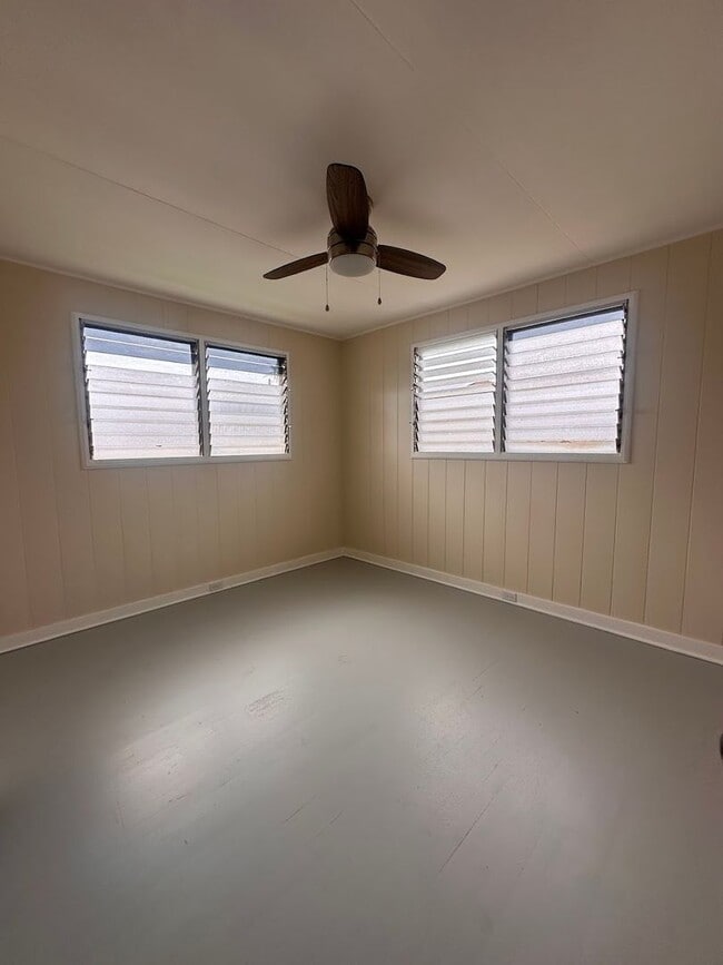 Building Photo - PAPIPI GENDRANO