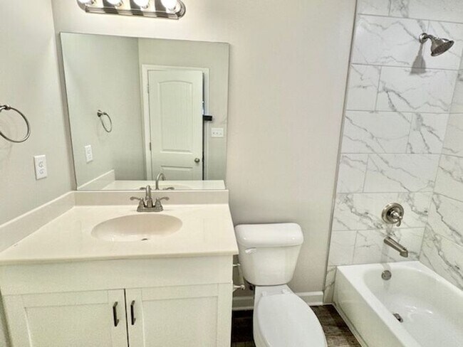 Building Photo - Now Leasing in Horn Lake @ Nicole Place